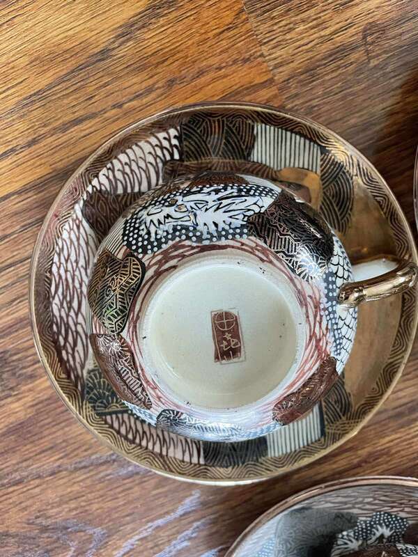 Bộ ấm trà Satsuma