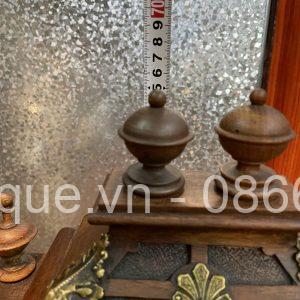 Đồng hồ để bàn