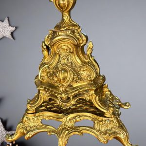 đồng hồ chân nến