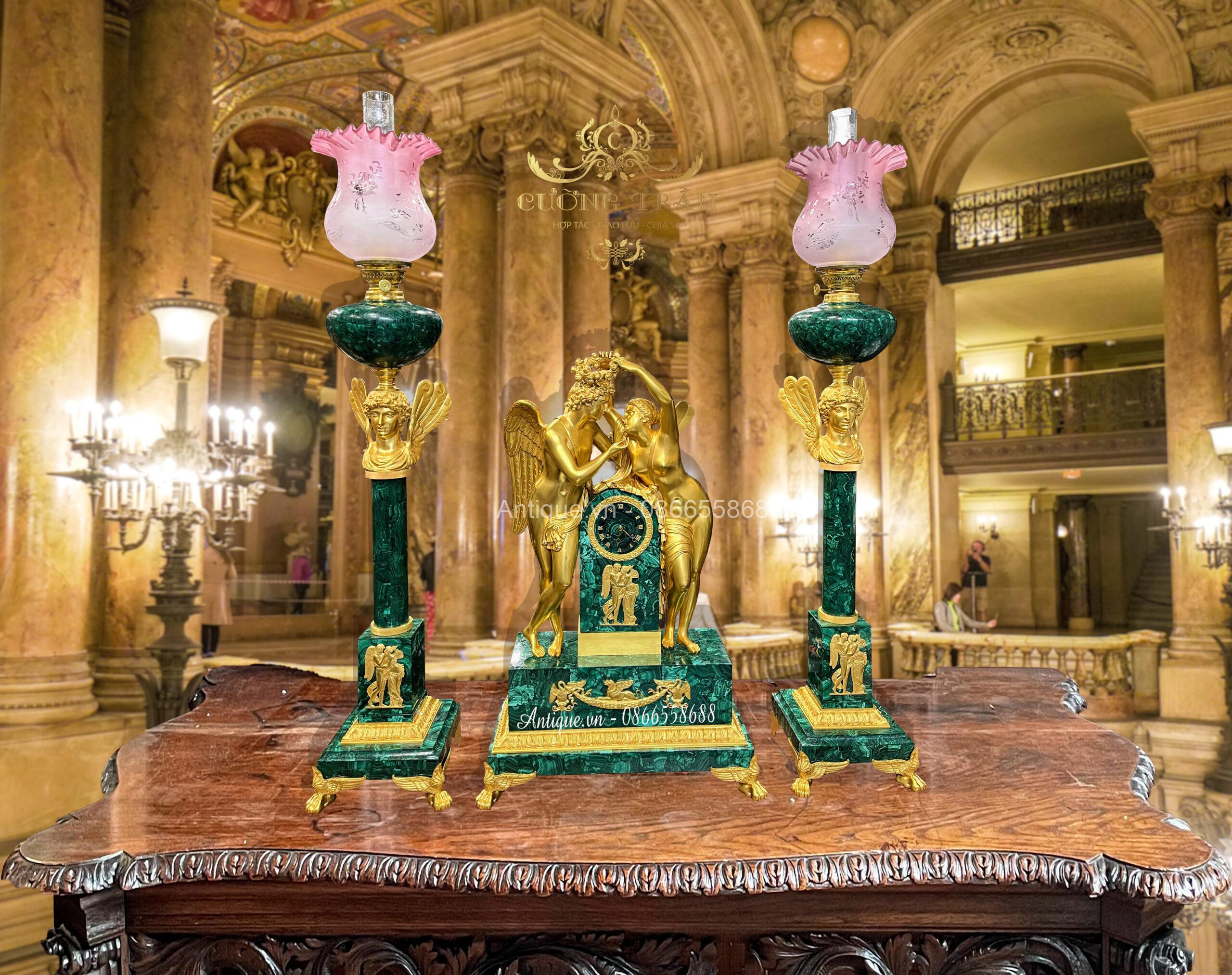 Bộ đồng hồ tượng và đèn Bộ đồng hồ tượng và đèn