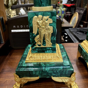 Bộ đồng hồ tượng và đèn