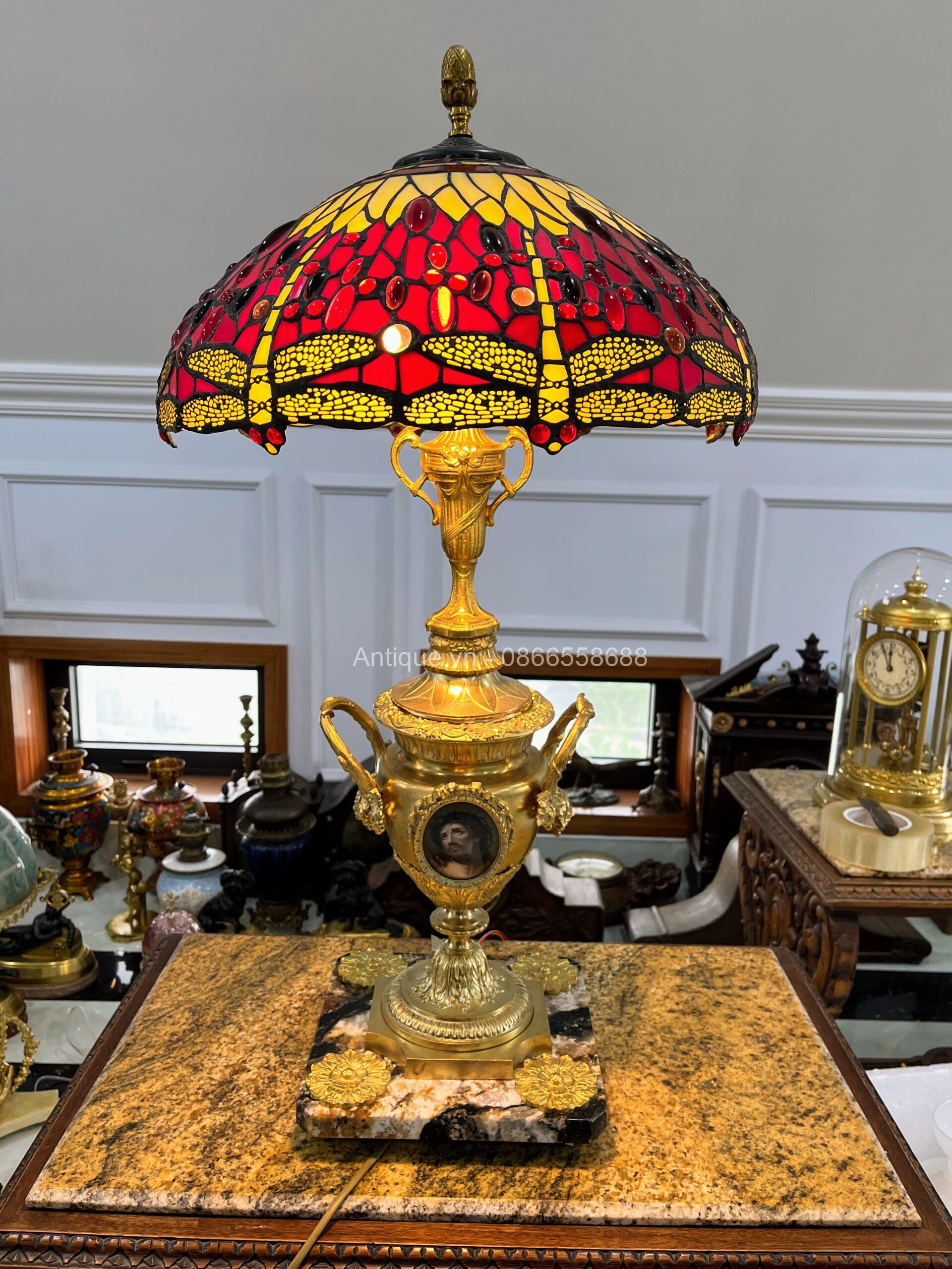 Đèn tiffani Đèn tiffani