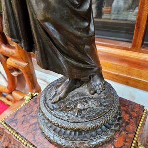 Đồng hồ tượng