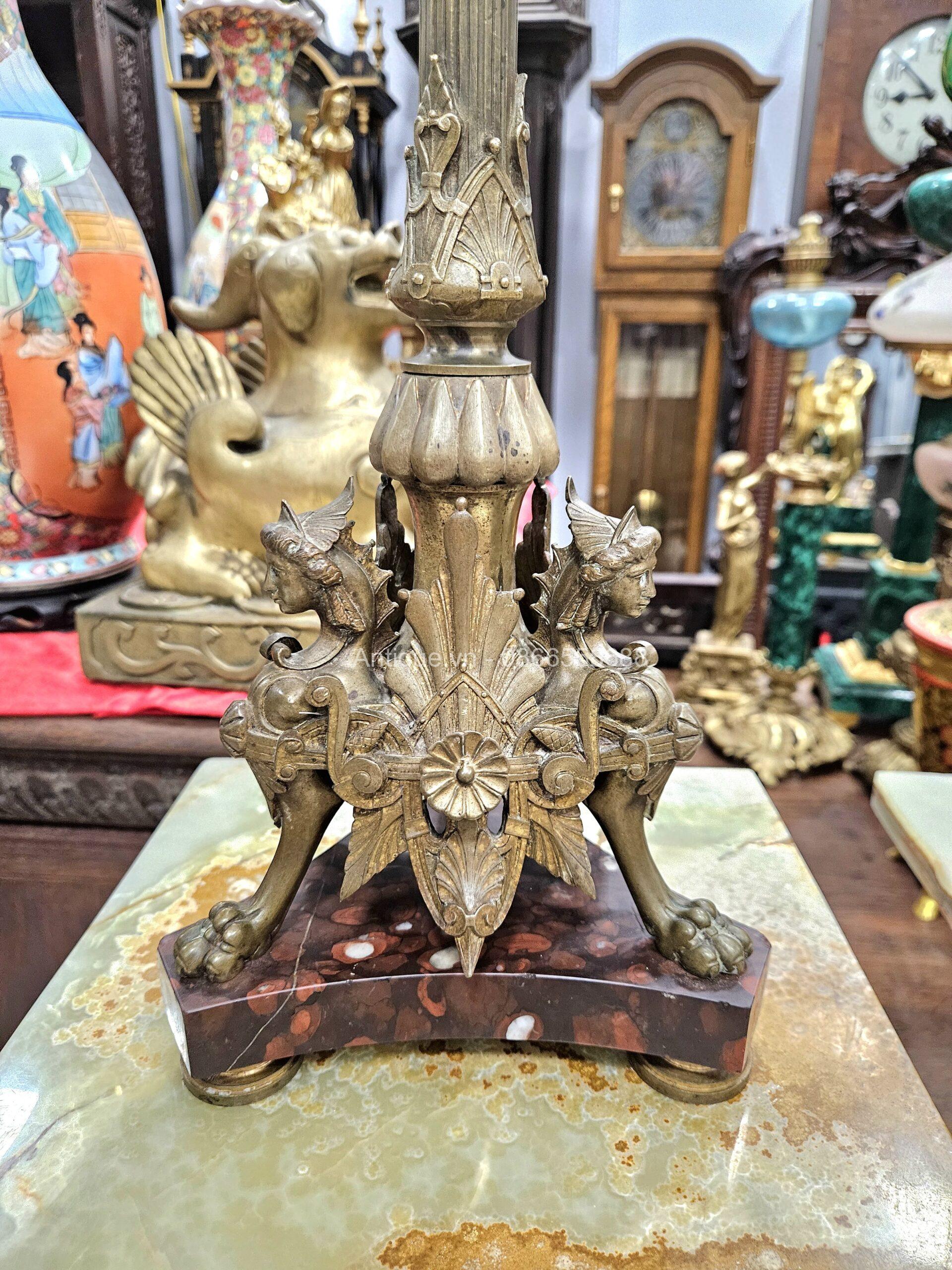 Đèn dầu cổ Đèn dầu cổ