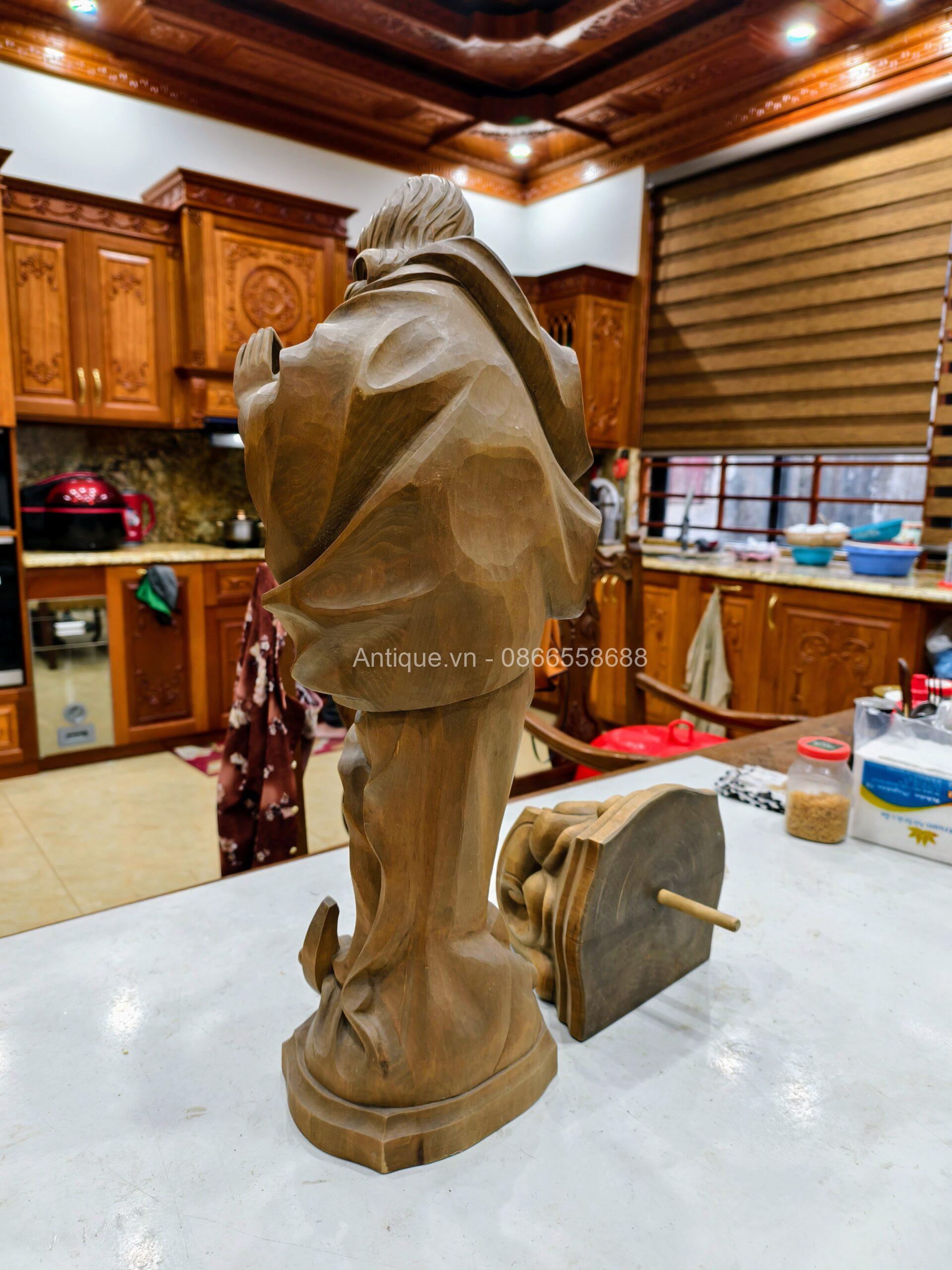 Tượng gỗ Tượng gỗ