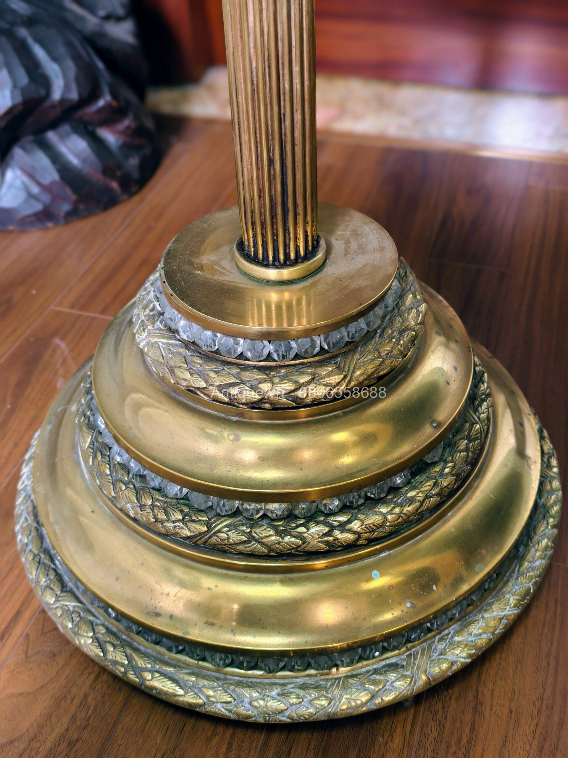 Đèn cây cổ Đèn cây cổ