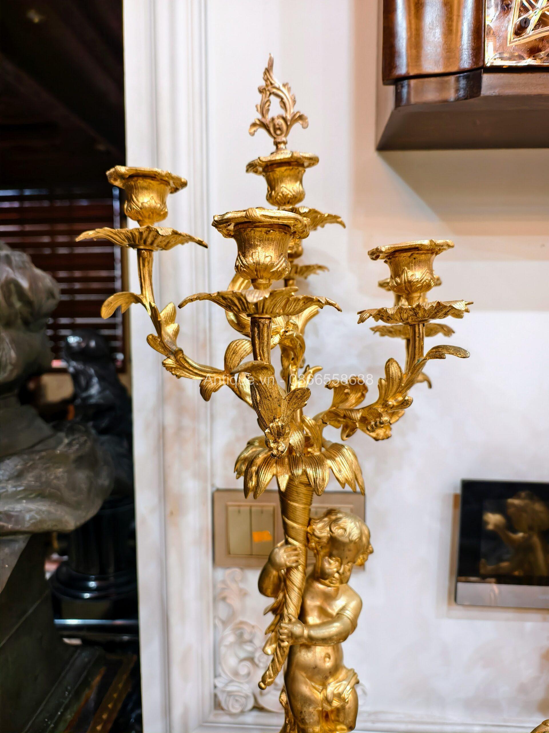 Đồng hồ chân nến Đồng hồ chân nến