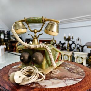 Điện thoại đá