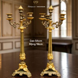 Cặp chân nến cổ